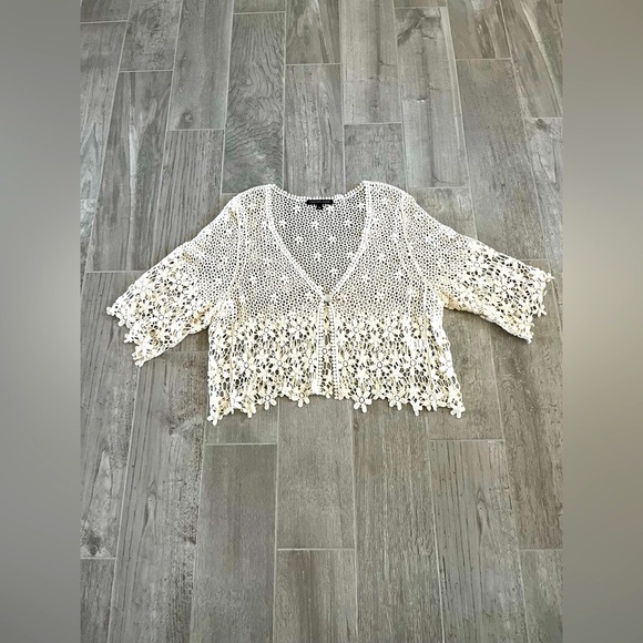 Chris McLaughlin XL crocheted sweater blouse cardigan pearlized button NWOT - Picture 3 of 7